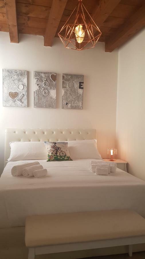 Apartmán Palazzo Ponte Pietra Verona Exteriér fotografie